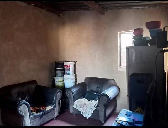 2 BEDROOM HOUSE FOR SALE IN ROODEKOP